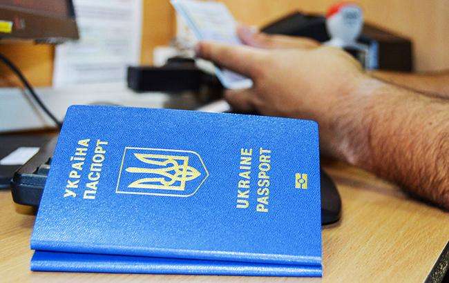 В Україні кожного дня оформляють до 22 тис. біометричних паспортів, - ДМС
