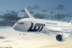 Літак польської авіакомпанії LOT