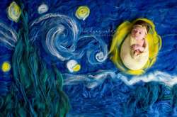 Очаровательные младенцы на созданных из пряжи копиях полотен мировых художников