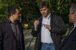  Кримський журналіст Микола Семена, адвокат Олександр Попков, адвокат Еміль Курбедінов 