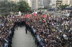 У Парижі за футболками Неймара вишикувалася величезна черга фанатів ПСЖ 