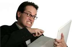 У Росії звільнений програміст виклав голі фото начальниці