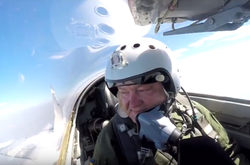 Банкова опублікувала відео з Порошенком всередині винищувача