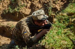  Збройні сили України дають адекватну відповідь терористам 
  