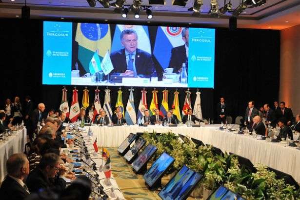 Об'єднання Mercosur призупинило членство Венесуели в організації 