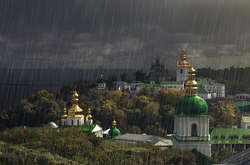 На завтра, 7 серпня, синоптики прогнозують короткочасні дощі