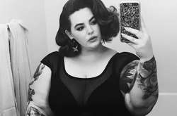 Секси-толстушка: модель plus-size Тесс Холлидей снялась в прозрачном боди