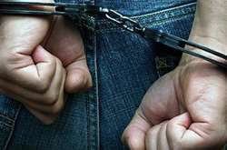 У Маріуполі психічно хворий чоловік вбив матір та сестру