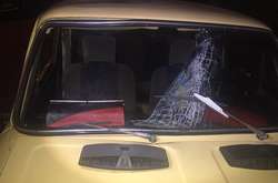 Під Києвом п'яний водій збив трьох дівчат