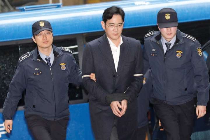 Главу Samsung підозрюють у корупції - йому загрожує 12 років в'язниці