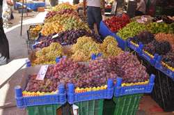 В Україні подешевшав білий виноград на 22%