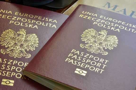 Польща робить недружній крок, розмістивши у паспорті картинку зі Львова – МЗС 