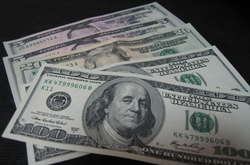 Россия угрожает отказаться от американского доллара 