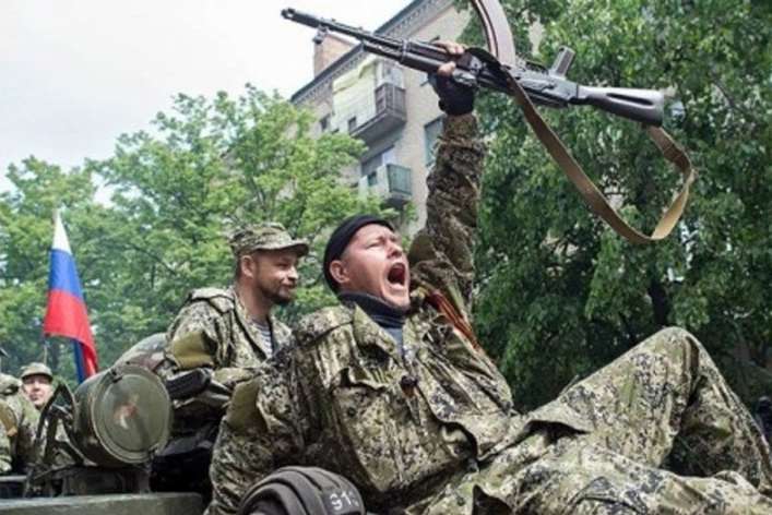 Росія в липні перекинула терористам на Донбас 600 тонн боєприпасів і чотири танки