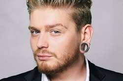 Финалист шоу «Х-фактор» скоро станет отцом