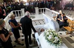 На прощання з Іриною Бережною приїхали відомі регіонали, Борис Фуксман і Лобода