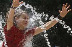 Синоптик розказала, коли з України відступить спека