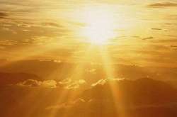 Сьогодні в Україні без опадів і до +37