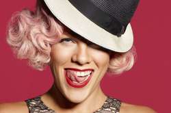 После пяти лет молчания Пинк выпустила новый сингл и анонсировала следующий альбом