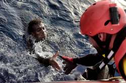 «Лікарі без кордонів» припиняють порятунок мігрантів у Середземному морі
