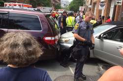 Під час акції протесту у місті Шарлоттсвілл у натовп в&rsquo;їхали автівкою