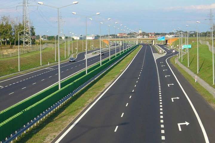 Будівництво першої платної дороги в Україні обійдеться в $300 млн
