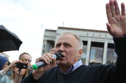  Микола Статкевич під час мітингу в Мінську 3 липня 2017 року 