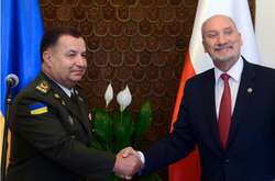 Міністри оборони України та Польщі обговорили ситуацію на Донбасі 