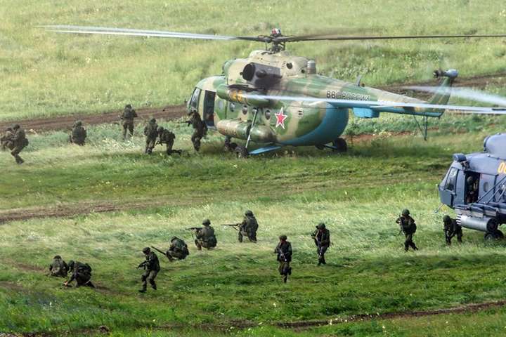 Сьогодні російські війська почнуть прибувати в Білорусь