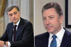 Зустріч Волкера із Сурковим вирішили перенести з Москви до Мінська 