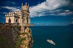 А раньше - 4 млн: стало известно, сколько украинцев отдохнули в Крыму