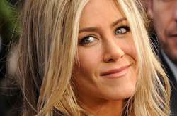 Дженнифер Энистон сравнила соцсети с табачной индустрией