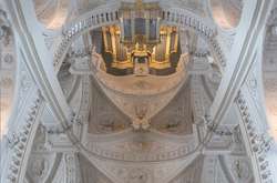 Головокружительные вертикальные панорамы нью-йоркских церквей 