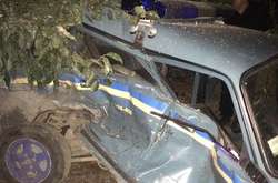 Під Одесою «Ніссан» в’їхав у патрульний автомобіль: травмовано офіцера поліції