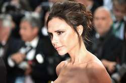 Не щадит себя: Виктория Бекхэм рассказала, как тестирует свою коллекцию косметики