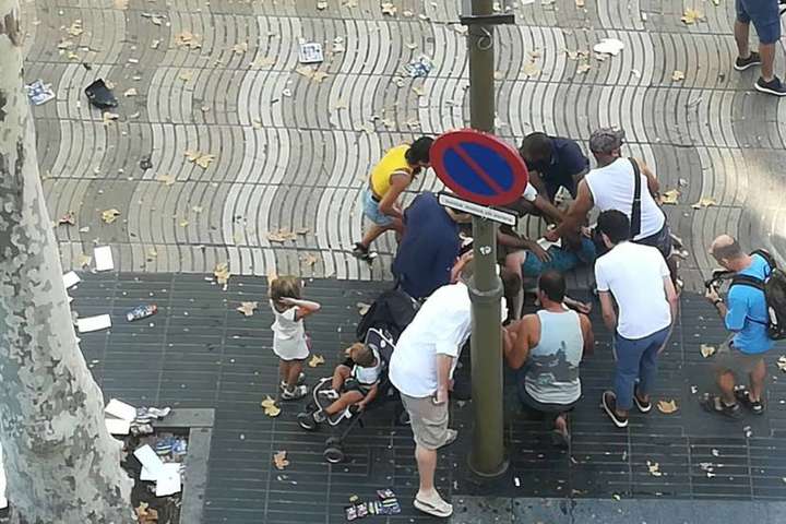 Терориста, що вчинив атаку і взяв заручників у Барселоні, затримано