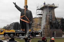 В’ятрович: в Україні знесли всі відомі пам’ятники Леніну