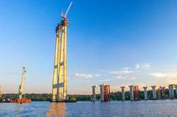 Гройсман пояснив, чому міст у Запоріжжі, який будують 13 років, ніяк не закінчать
