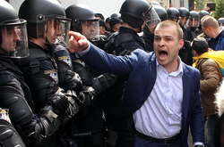 Розпочато розслідування викрадення службового автомобіля у заступника Нацполіції Фацевича