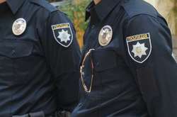 У Києві п’яний чоловік влаштував стрілянину в автобусі