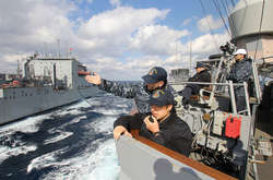 Танкер, який зіткнувся з ракетним есмінцем «Джон Маккейн», перевозив 12 тис. т палива 