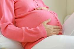 В Україні можуть ввести плату за пологи 