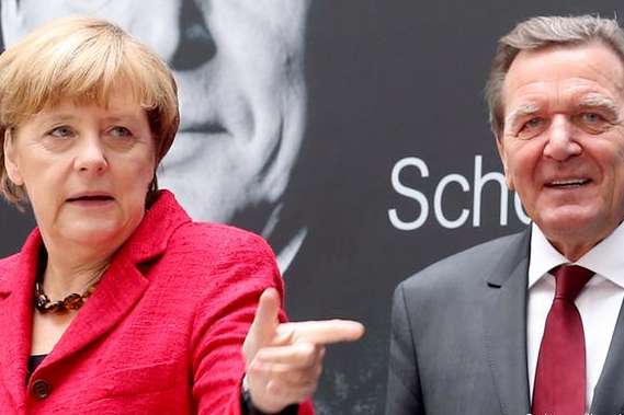 Меркель розкритикувала Шредера за бажання увійти до ради директорів «Роснєфті»