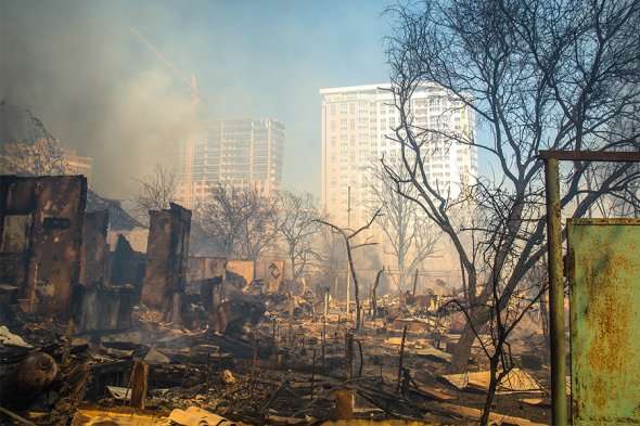 У Ростові-на-Дону пожежа знищила понад 100 будівель