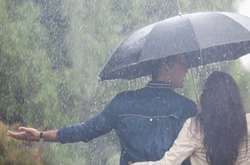 Сьогодні в Україні - дощі з грозами