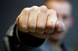 Троє поляків жорстоко побили українця через національність