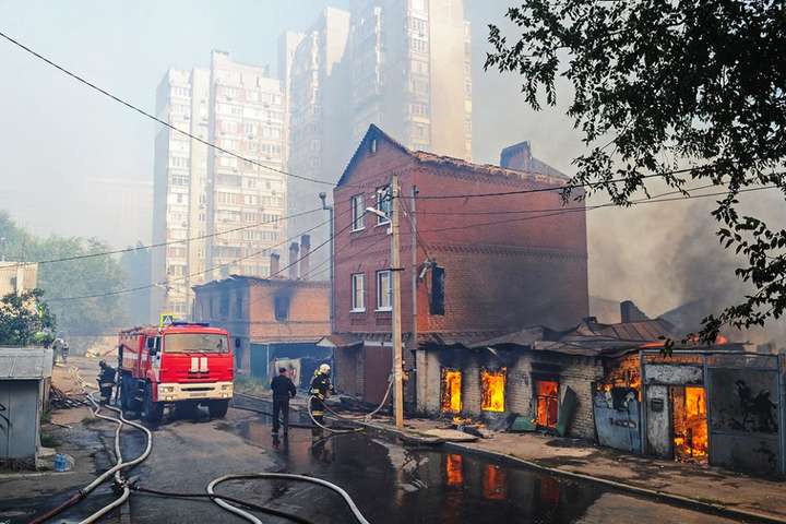 Стало відомо, що спричинило масштабну пожежу у Ростові-на-Дону 