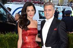 Джордж Клуни пожертвовал на борьбу с расизмом сумму, равную потраченной на роды жены Амаль