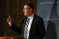 Екс-посол Сполучених Штатів Америки в Україні Джон Гербст