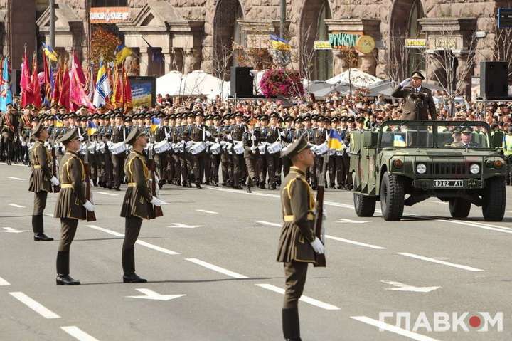Міністр оборони Польщі під великим враженням від військового параду в Києві
